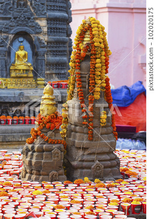 Small Stupa Inside Complex of Mahabodhi Temple, Bodh Gaya, Bihar.. Small Stupa Inside Complex of Mahabodhi Temple, Bodh Gaya, Bihar.. 102020175