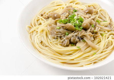 蘑菇日式湯麵 蘑菇日式湯麵 102021421