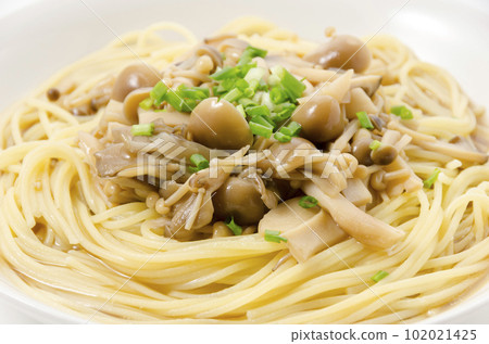 蘑菇日式湯麵 102021425