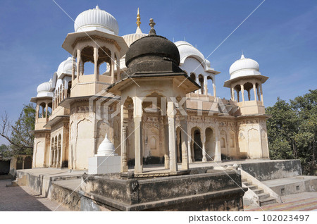 Exteriors of Podar Chhatri, located in Bissau, Shekhawati, this region was ruled by Shekhawat Rajputs and it is named after Rao Shekha, 17th to 19th century, Rajasthan, India Exteriors of Podar Chhatri, located in Bissau, Shekhawati, this region was ruled by Shekhawat Rajputs and it is named after Rao Shekha, 17th to 19th century, Rajasthan, India 102023497