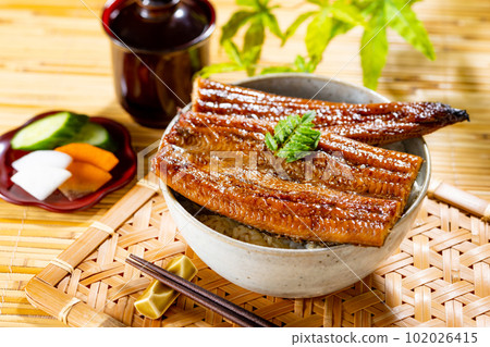 鰻 丼 鰻 丼 102026415