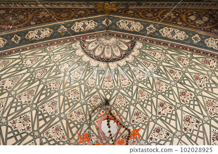 Colourful ceiling of Shri Chaturbhuj Temple, Purana Ghat, Thikana Galta Ji, located in Jaipur, Rajasthan, India Colourful ceiling of Shri Chaturbhuj Temple, Purana Ghat, Thikana Galta Ji, located in Jaipur, Rajasthan, India 102028925