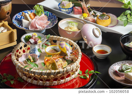 Gorgeous Japanese cuisine and sashimi platter 102056058