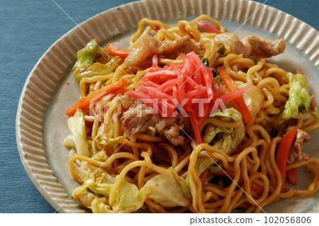 醬汁炒麵(自製) 醬汁炒麵(自製) 102056806