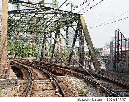 Boat harbor and building in Shinagawa 102056867