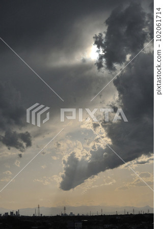 Evening rain clouds ① 102061714