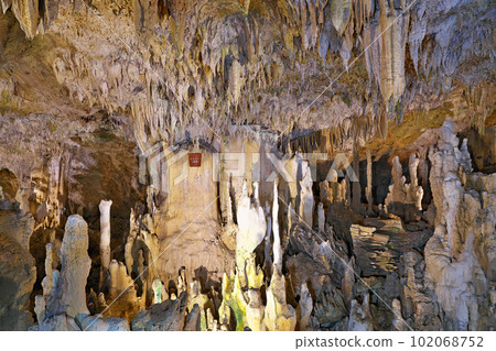 【石垣島石灰洞】沖繩縣石垣市石垣市 【石垣島石灰洞】沖繩縣石垣市石垣市 102068752
