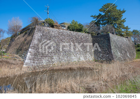 Stone walls of Kurume Castle 102069845