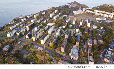 Ikeshima Coal Mine Ruins "Coal Mine Houses/Apartments" 102071502