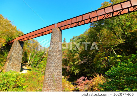 北名鐵道遺跡 上地橋 秋天 102074406
