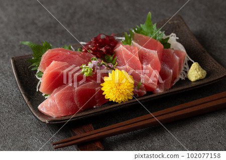 Tuna sashimi Tuna sashimi 102077158