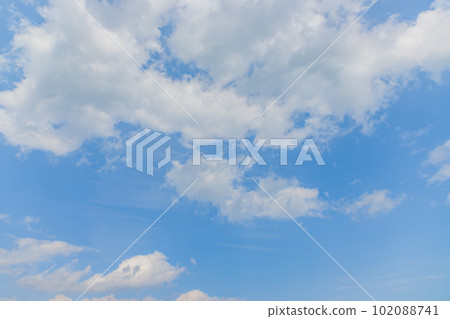 多雲的天空 多雲的天空 102088741