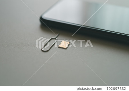 SIM exchange 102097882
