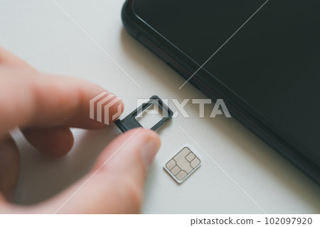SIM卡交換 102097920