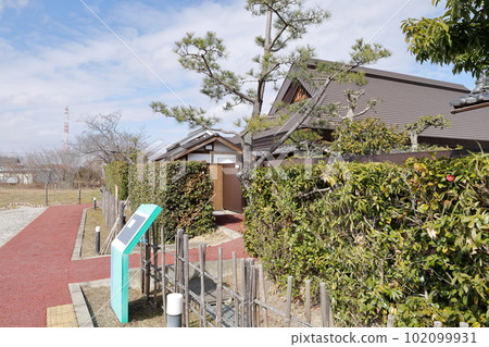 江戶時代的日式民居外觀（愛知縣日新市舊市川家住宅） 102099931