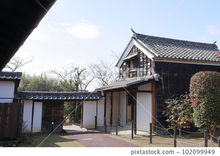 江戶時代的日式民居外觀（愛知縣日新市舊市川家住宅） 102099949