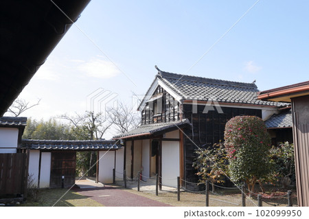 江戶時代的日式民居外觀(愛知縣日新市舊市川家住宅) 江戶時代的日式民居外觀(愛知縣日新市舊市川家住宅) 102099950