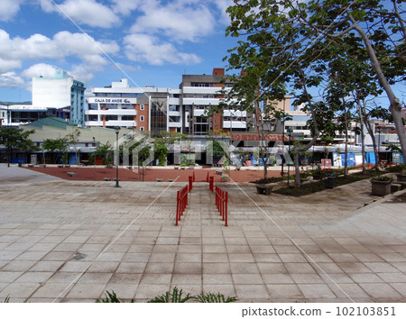 looking out from Museo Nacional de Costa Rica (National Museum) looking out from Museo Nacional de Costa Rica (National Museum) 102103851