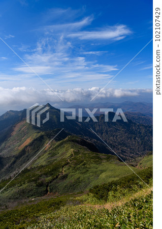 Mt. Kengamine seen from the summit of Mt. Mt. Kengamine seen from the summit of Mt. 102107429
