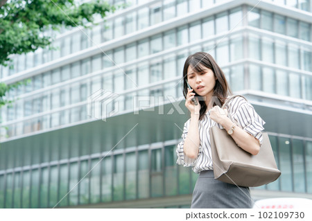 商界女性智能手機擔憂 102109730