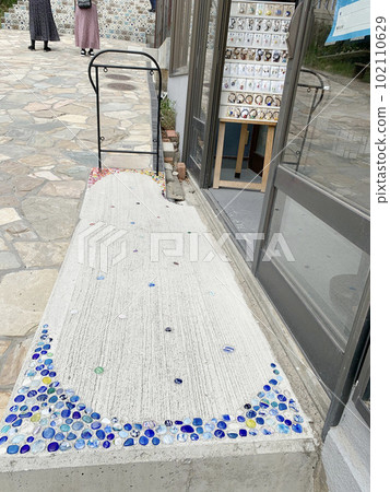 Kirakirazaka: A cute floor filled with colored glass from Misaki Glass House, Ako Misaki, Ako City, Hyogo Prefecture 102110629