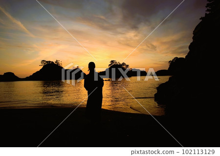 Evening view of Norihama Beach in Nishiizu Town 102113129