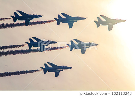Blue Impulse 編隊飛行剪影 Blue Impulse 編隊飛行剪影 102113243