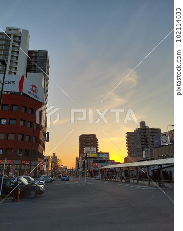 Ageo Station West Exit Dusk 102114033