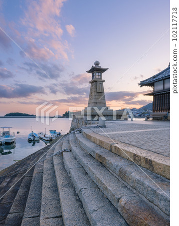 廣島_福山鞆之浦漁港日落風光 廣島_福山鞆之浦漁港日落風光 102117718