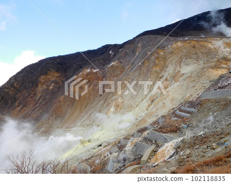 箱根:冬季大涌谷的蒸汽 箱根:冬季大涌谷的蒸汽 102118835