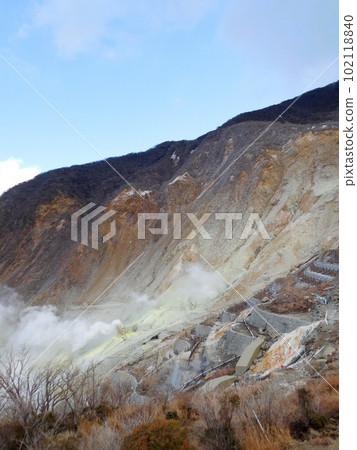 箱根：冬季大涌谷的蒸汽 102118840