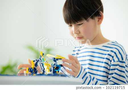 Kids plastic model Kids plastic model 102119715