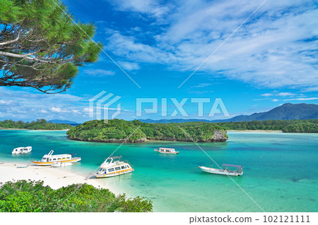 [Ishigaki Island Kabira Bay] Kabira Park, Kabira, Ishigaki City, Okinawa Prefecture 102121111