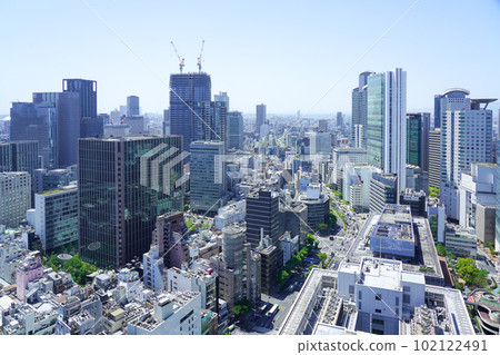 從大阪站前三號樓看到的大阪市區 從大阪站前三號樓看到的大阪市區 102122491