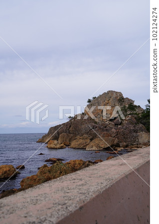 Window Rock, Window Rock, Window, Rock, Sosogi Beach, Sosogi Kaigan, Wajima City, Coast, Scenic Spot, Scenic Beauty, Natural Monument, Sea, Sky, Blue Window Rock, Window Rock, Window, Rock, Sosogi Beach, Sosogi Kaigan, Wajima City, Coast, Scenic Spot, Scenic Beauty, Natural Monument, Sea, Sky, Blue 102124274