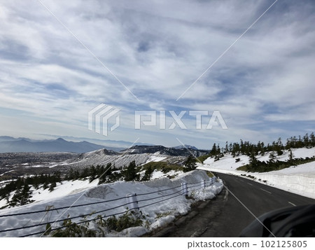 橫手山、志賀高原_澀隘口_早春_積雪_雪牆_國道292號線_黃金周 102125805
