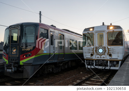 JR Shikoku Shikoku Tosa Tale of Dawn of the Ages and Limited Express Ashizuri JR Shikoku Shikoku Tosa Tale of Dawn of the Ages and Limited Express Ashizuri 102130658