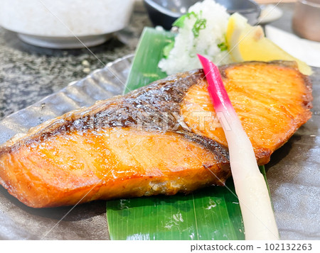 居酒屋菜單照燒鰤魚 102132263