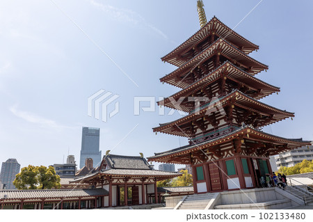 Shitennoji, Osaka "Chumon and Five-storied Pagoda" (Photographed on April 1, 2023) 102133480