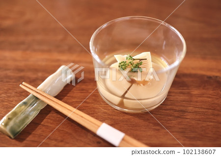 Bamboo shoot with Tosa 102138607