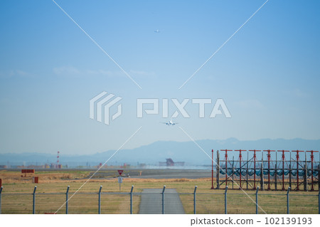 [從京濱島綠道公園看到的 16R 號跑道著陸] 102139193