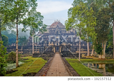 The temple complex of Angkor Wat 102157312