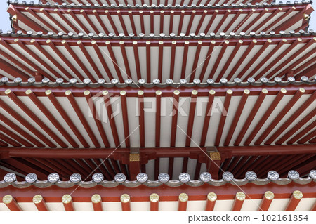 Shitennoji, Osaka "Roof of five-storied pagoda" (photographed on April 1, 2023) Shitennoji, Osaka "Roof of five-storied pagoda" (photographed on April 1, 2023) 102161854