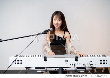 Beautiful Japanese women 102162335