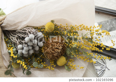 Bouquet of dried flowers and decor Bouquet of dried flowers and decor 102165096