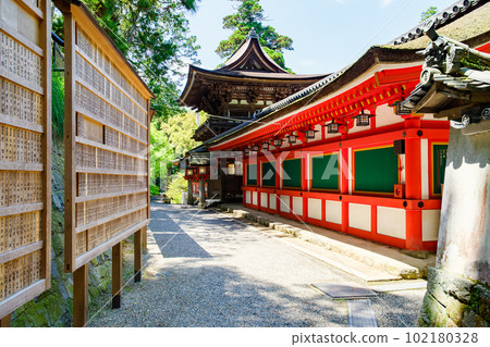 【奈良縣】天理市磯上神社(攝於2023年4月27日) 【奈良縣】天理市磯上神社(攝於2023年4月27日) 102180328