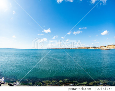 Japan's Dover photographed with a diagonal fisheye lens The refreshing scenery of Byobugaura in Chiba Prefecture overlooking the Pacific Ocean Japan's Dover photographed with a diagonal fisheye lens The refreshing scenery of Byobugaura in Chiba Prefecture overlooking the Pacific Ocean 102181738