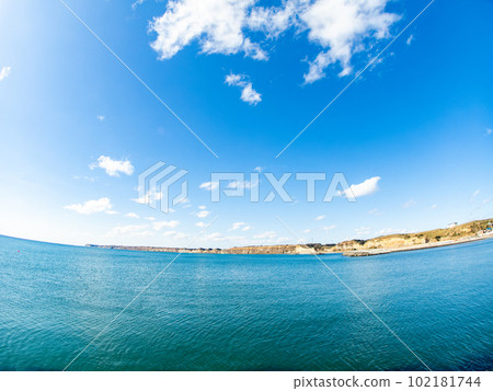 日本多佛用對角線魚眼鏡頭拍攝千葉縣屏風浦俯瞰太平洋的清新景色 102181744