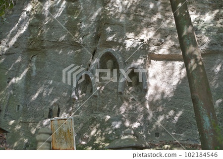 cliff cliffs 102184546