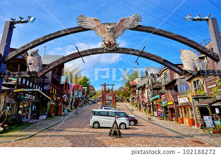 Scenery of Lake Akan Ainu Kotan 102188272